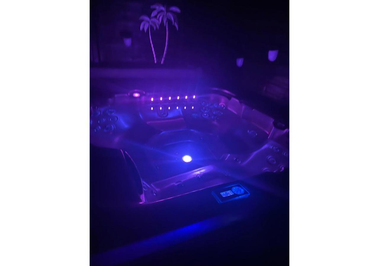 Villa Lcp Jacuzzi Exterieur & Sauna ลอร์เกส ภายนอก รูปภาพ
